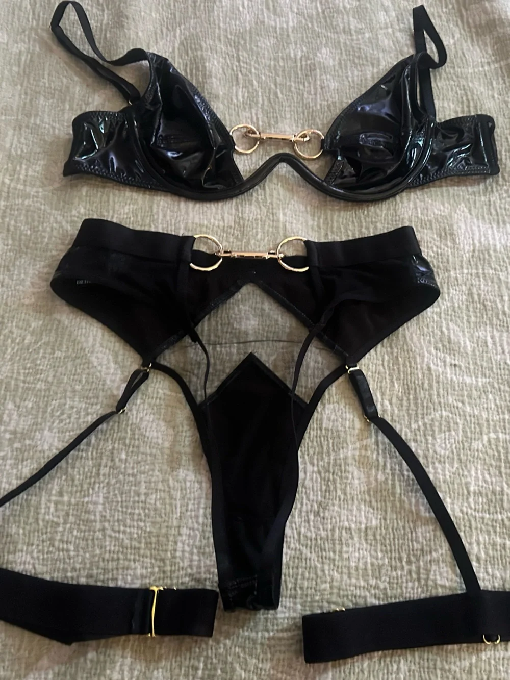 LA CHERI Paris Black and Gold bra with matching panty and garter Sz Med - Picture 5 of 10
